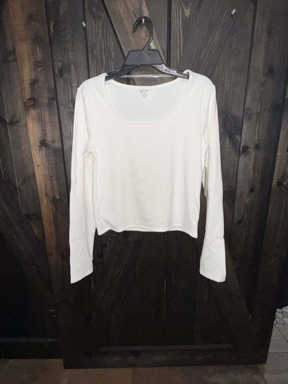 No Boundaries LS Sq Nk Tee Size XL (16-18) Winter White Long Sleeve
